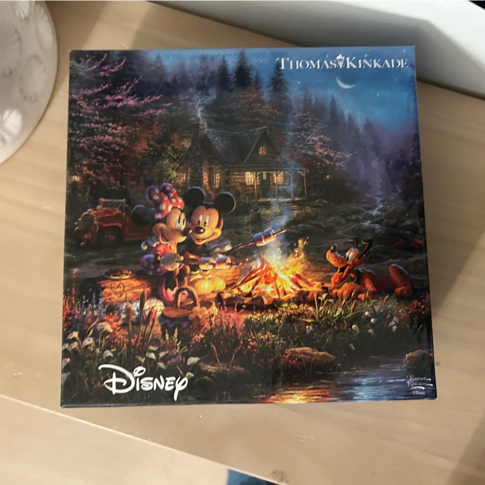 Mickey & Minnie Sweetheart Campfire 750-Piece Jigsaw Puzzle Thomas Kinkade